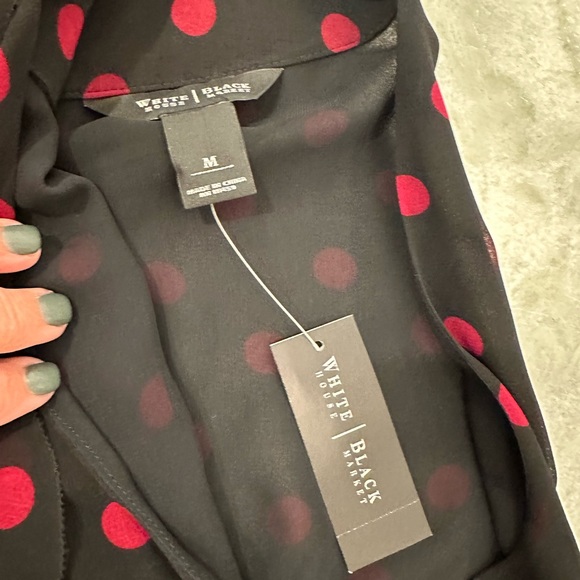 Sleeveless blk/cranberry polka-dot top! - Picture 3 of 8